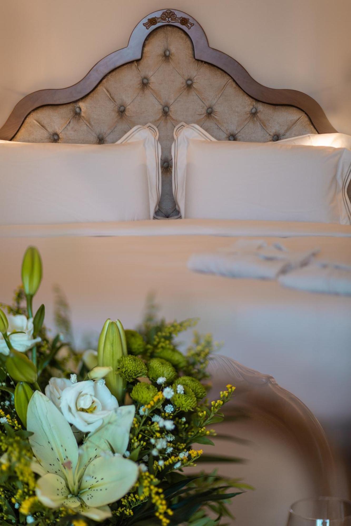 Legacy Gastro Suites Heraklion  Ngoại thất bức ảnh
